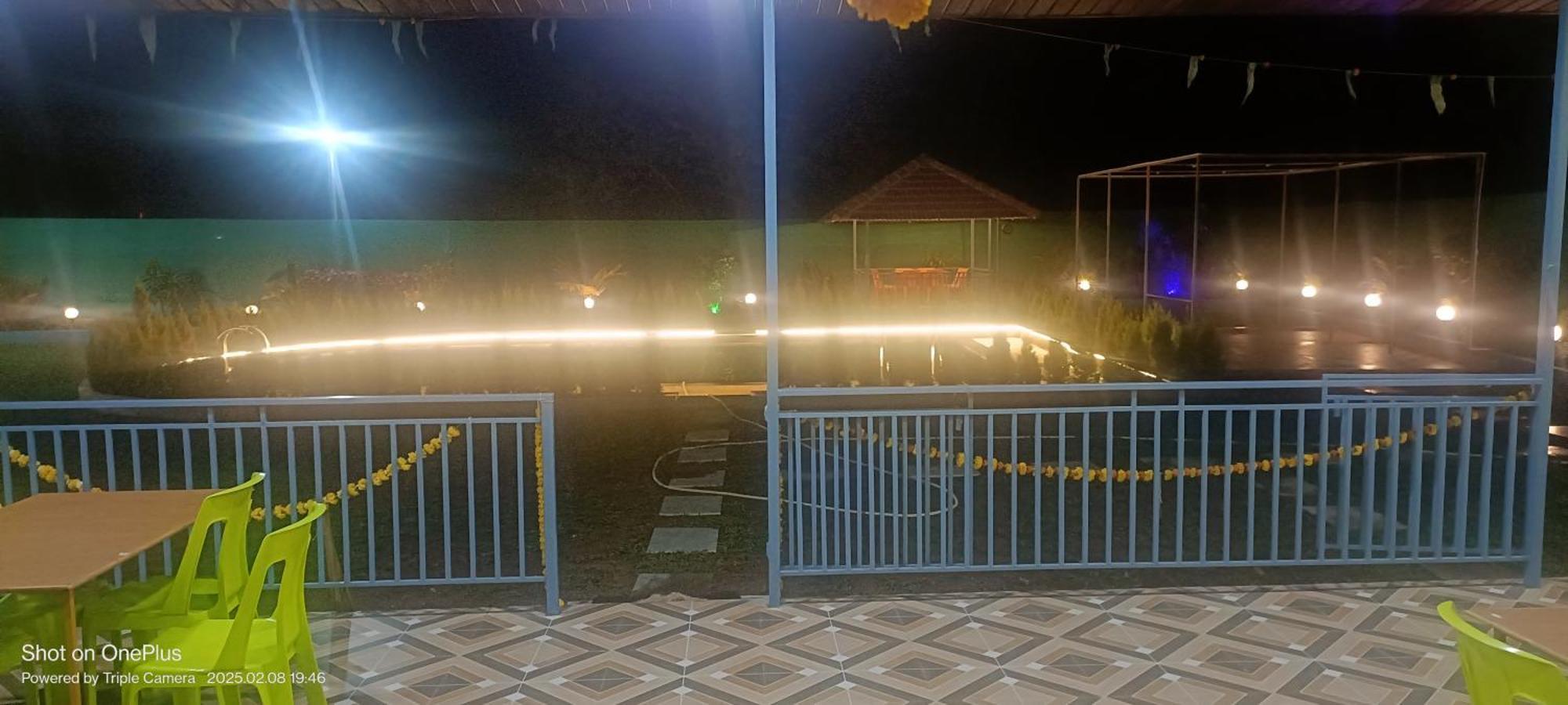 Sunrise Farmhouse Pezari Luaran gambar